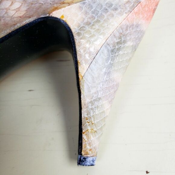 Women's Vintage Unqiue QC Pink Pastel Snake Skin Inspired Short Heels Size 7B - Picture 6 of 12